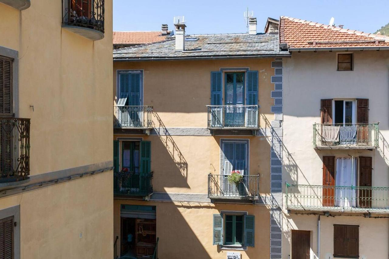 Sunny 1-Bed Apartment In Lovely Mountain Village La Brigue Exterior foto